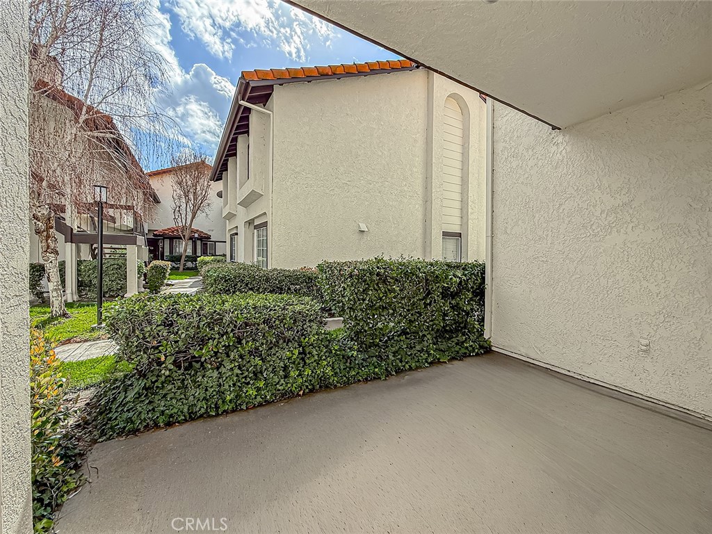 5542 Las Virgenes Road, Unit 97 Calabasas, CA 91302 - Photo 43 of 50 a view of a house with a street