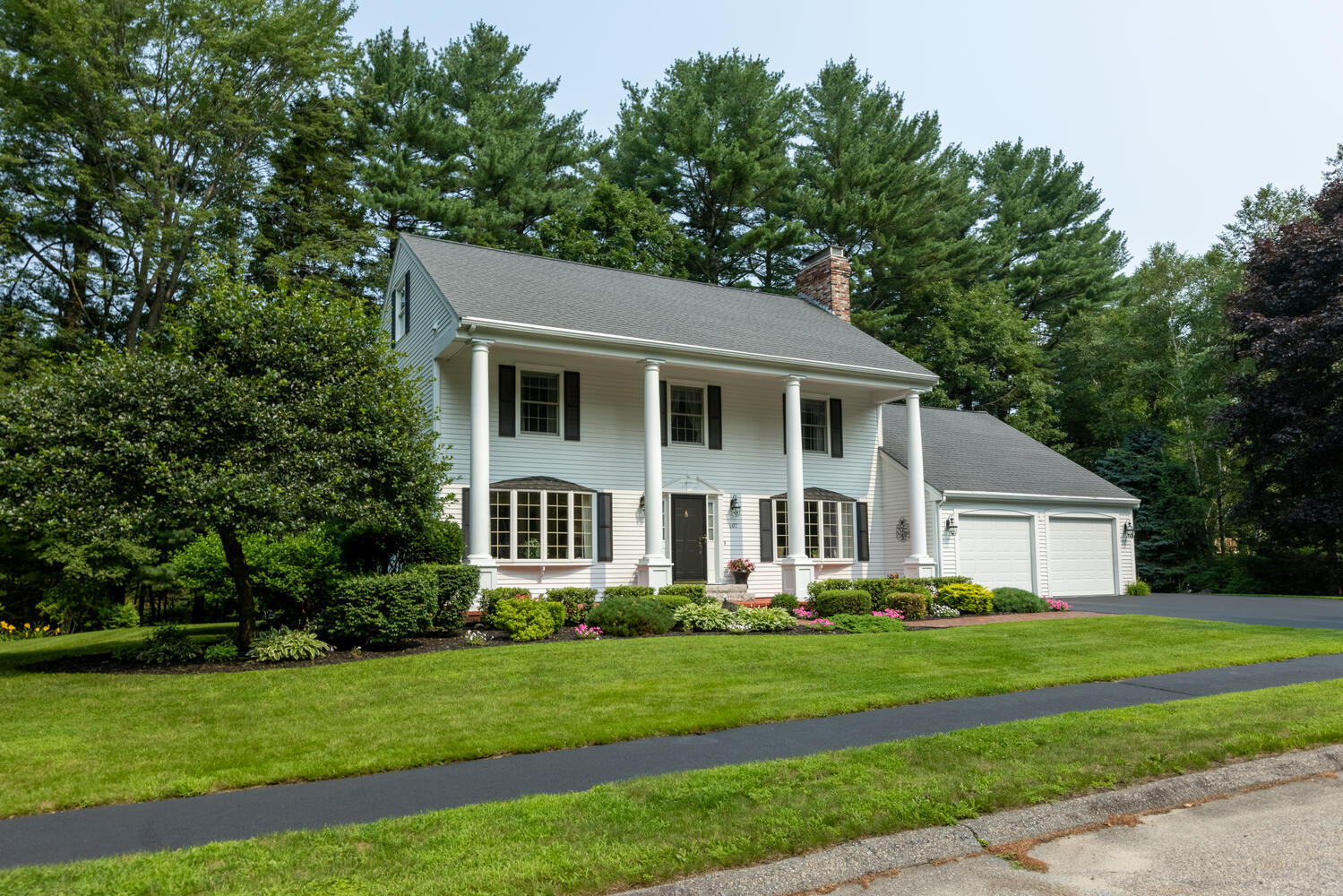 107 Pilgrim Road South Portland, ME 04106 - Photo 2 of 50 107 Pilgrim Rd South Portland-large-002-