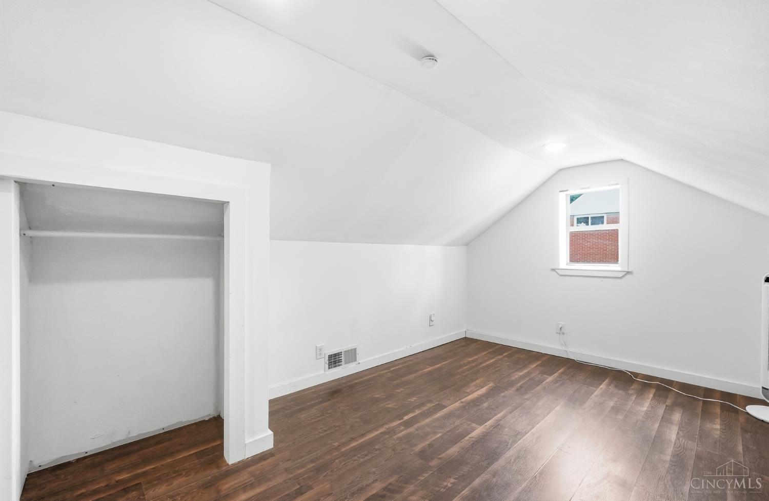 5792 Gaines Road Cincinnati, OH 45247 - Photo 40 of 73
