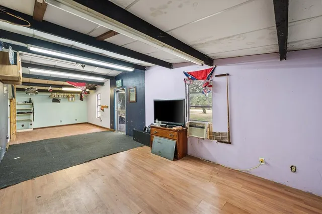 a view of a storage & utility room