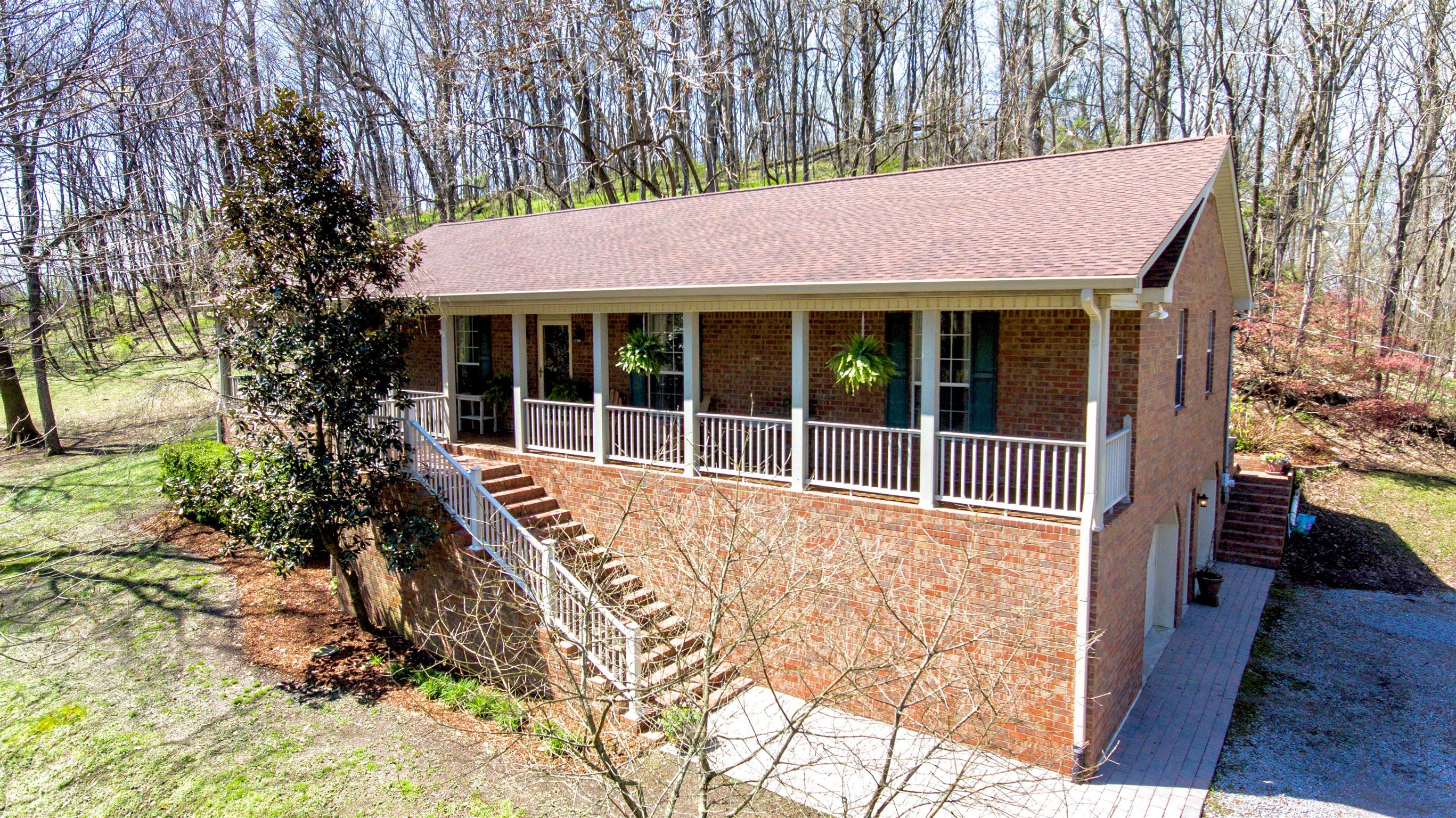 1977 Center Point Road Hendersonville, TN 37075 - Photo 1 of 30 Gallery Image 1