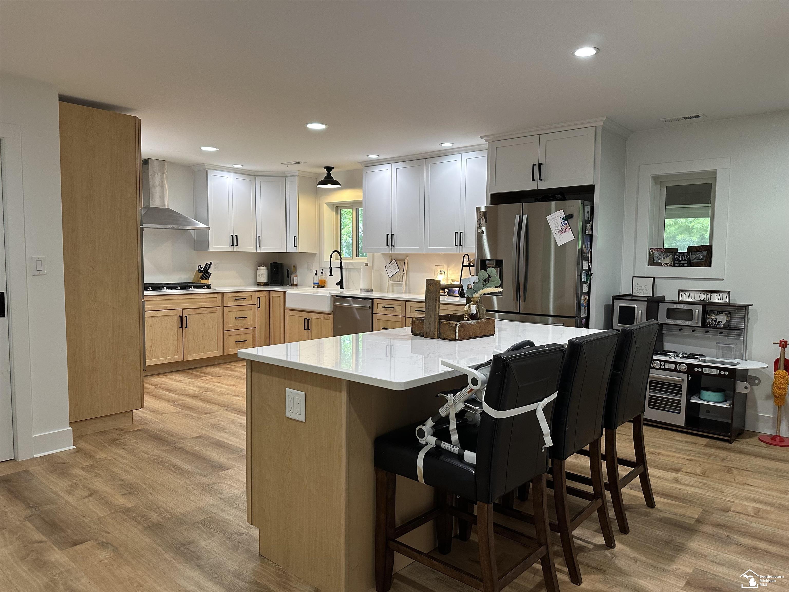 10931 Telegraph Road Erie, MI 48133 - Photo 6 of 34 50180798-e2831cfa-86f7-4464-8d5d-c590628d5c69.JPG