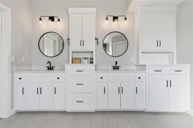 $639,900 | 2008 Northeast 114th Street, Kansas City, MO 64155