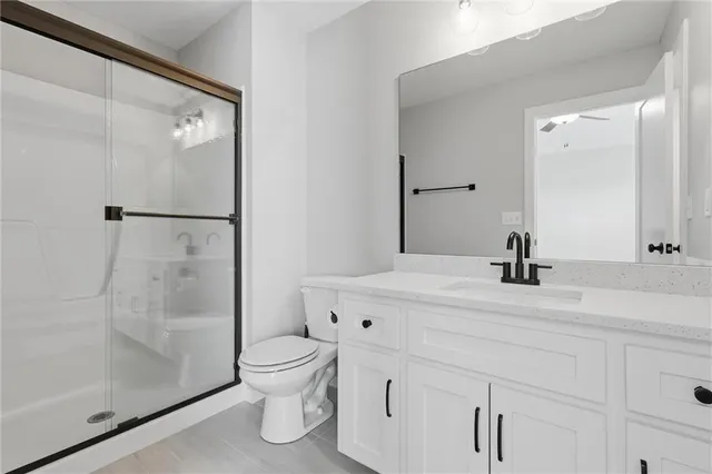 $639,900 | 2008 Northeast 114th Street, Kansas City, MO 64155