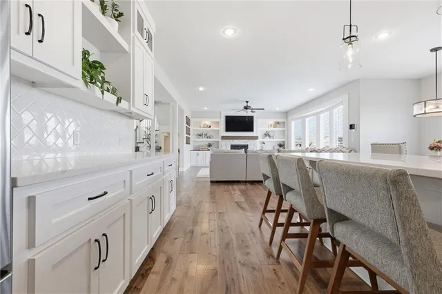 $639,900 | 2008 Northeast 114th Street, Kansas City, MO 64155