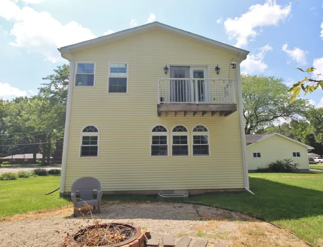 $424,000 | 187 West Union Street, Seneca, IL 61360