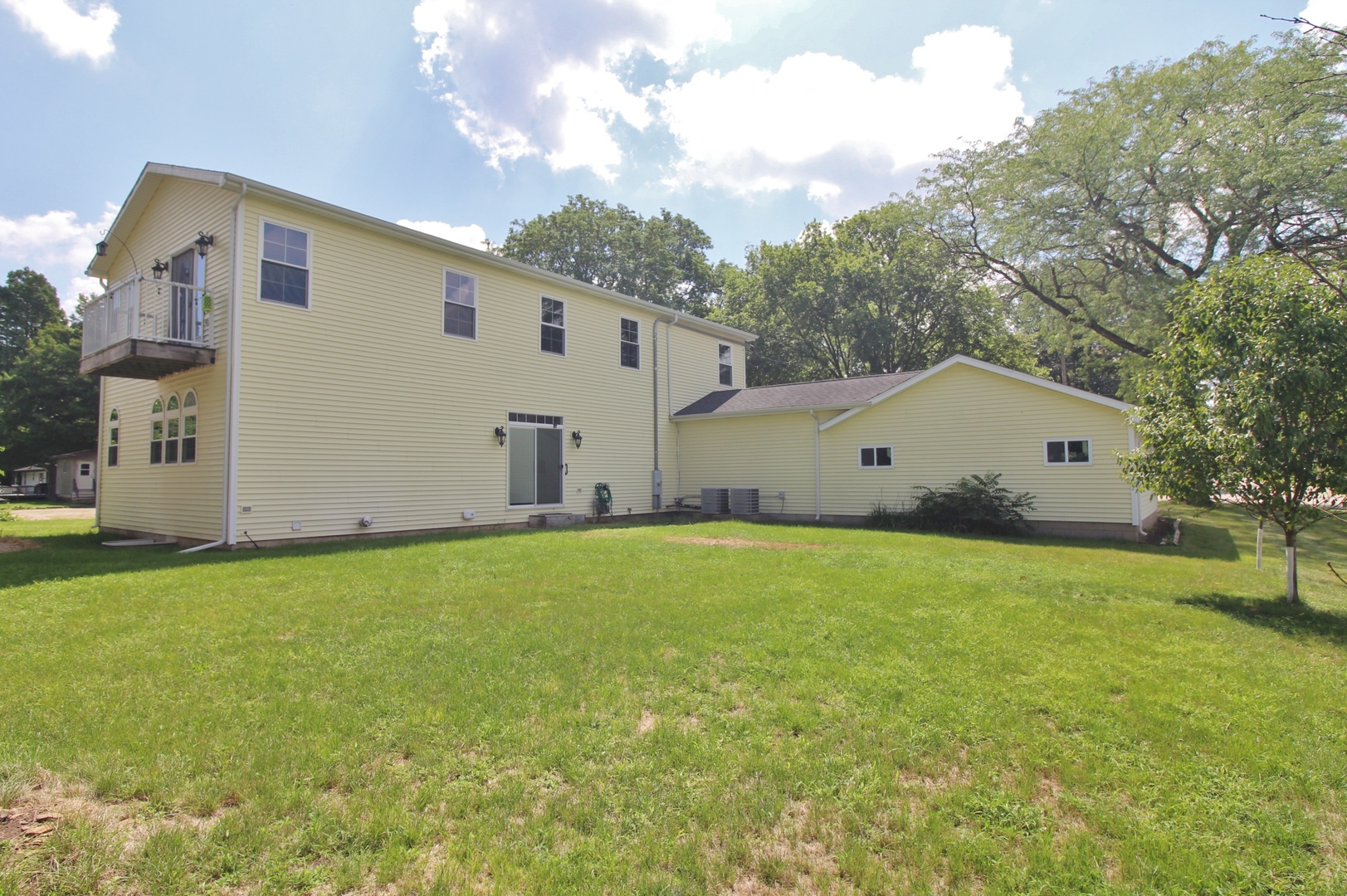 187 West Union Street Seneca, IL 61360 - Photo 44 of 51 a view of a house with backyard