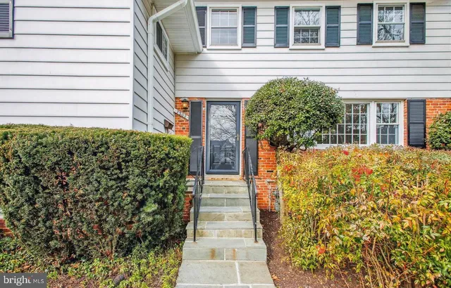 $5,900 | 7202 Heights Court, McLean, VA 22101