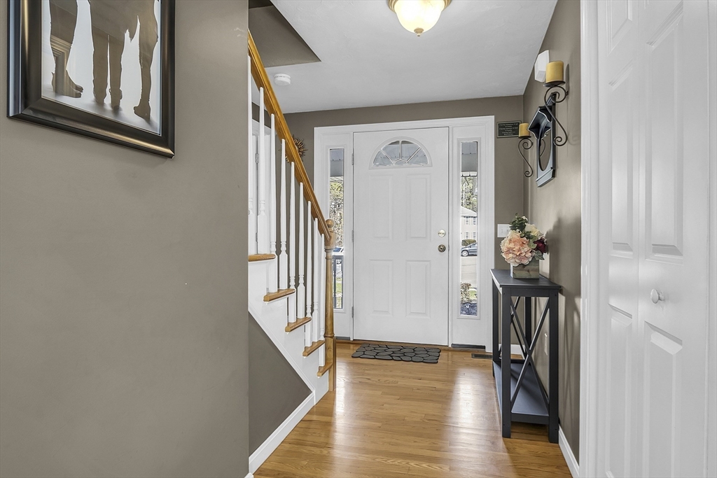 54 Red Barn Road Holden, MA 01520 - Photo 5 of 42 Gallery Image 5