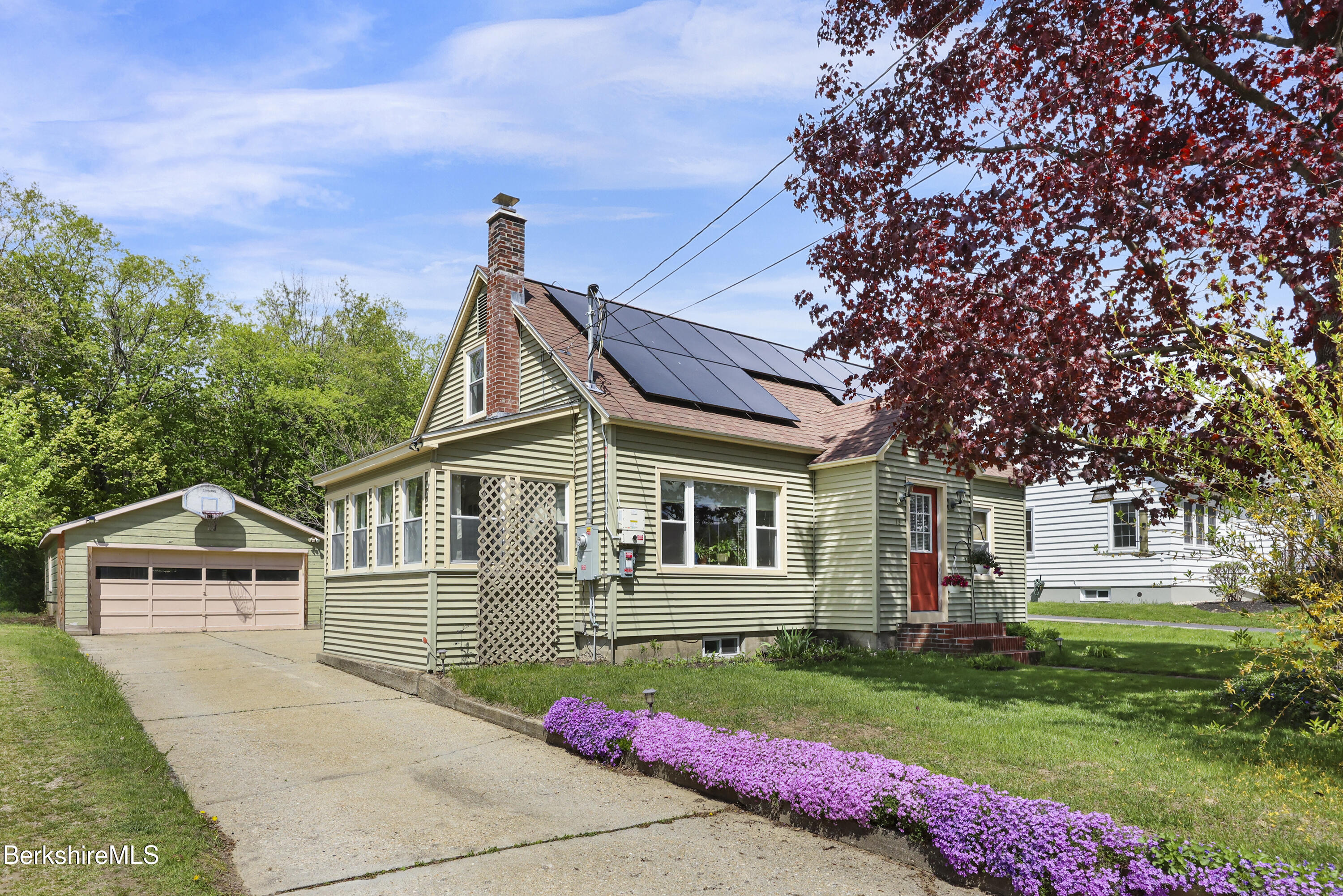 13 Simon Avenue Adams, MA 01220 - Photo 4 of 30 15 Exterior Front