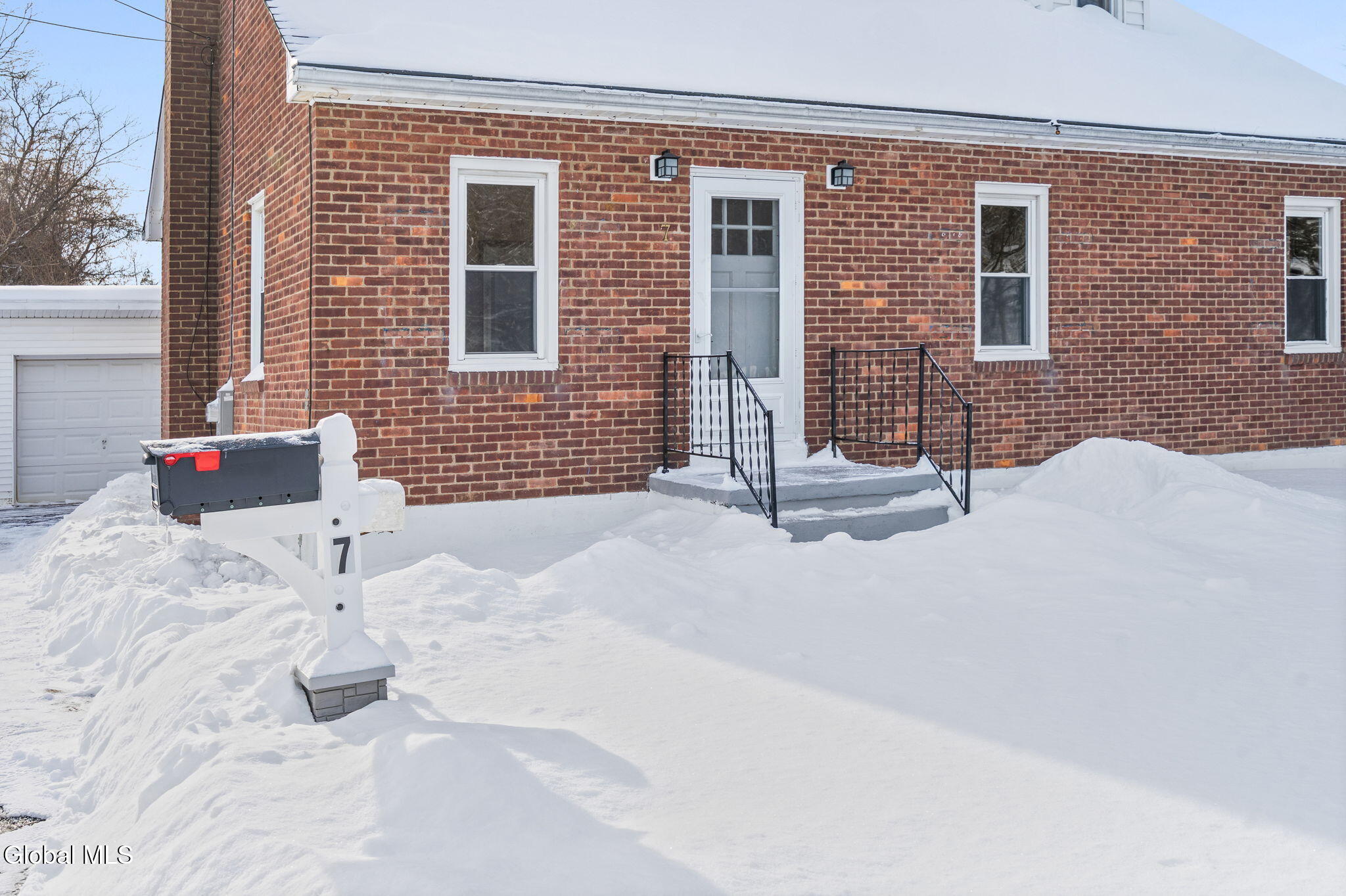 7 Onderdonk Avenue East Greenbush, NY 12144 - Photo 3 of 25 4-web-or-mls-7-onderdonk-ave