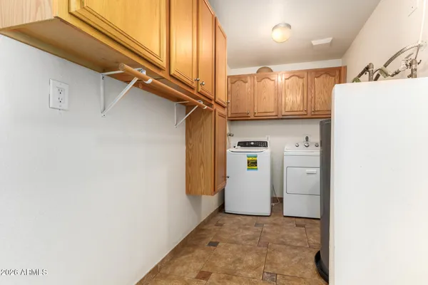 $3,200 | 1885 East Alameda Drive, Tempe, AZ 85282