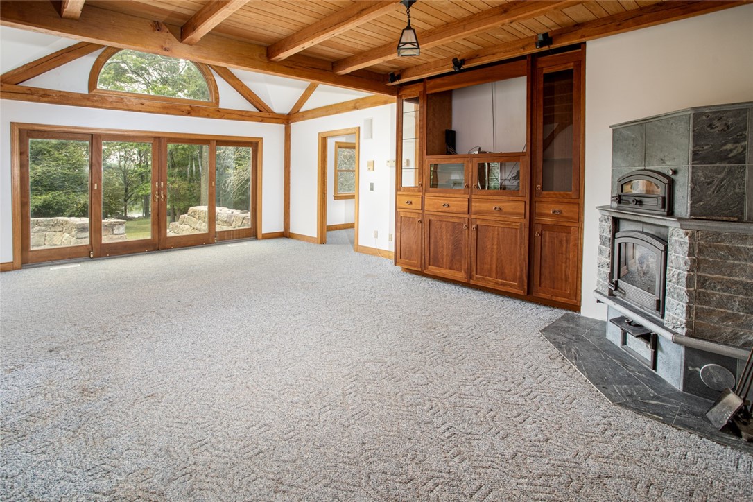 413 Eagleville Road Tiverton, RI 02878 - Photo 10 of 44 Gallery Image 10