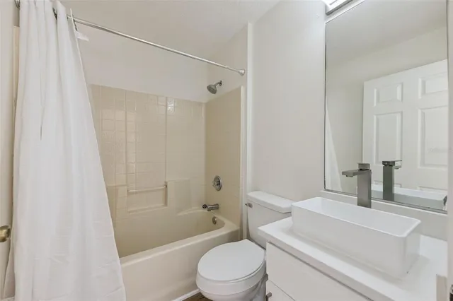 $319,000 | 1211 Stillwater Avenue, Deltona, FL 32725