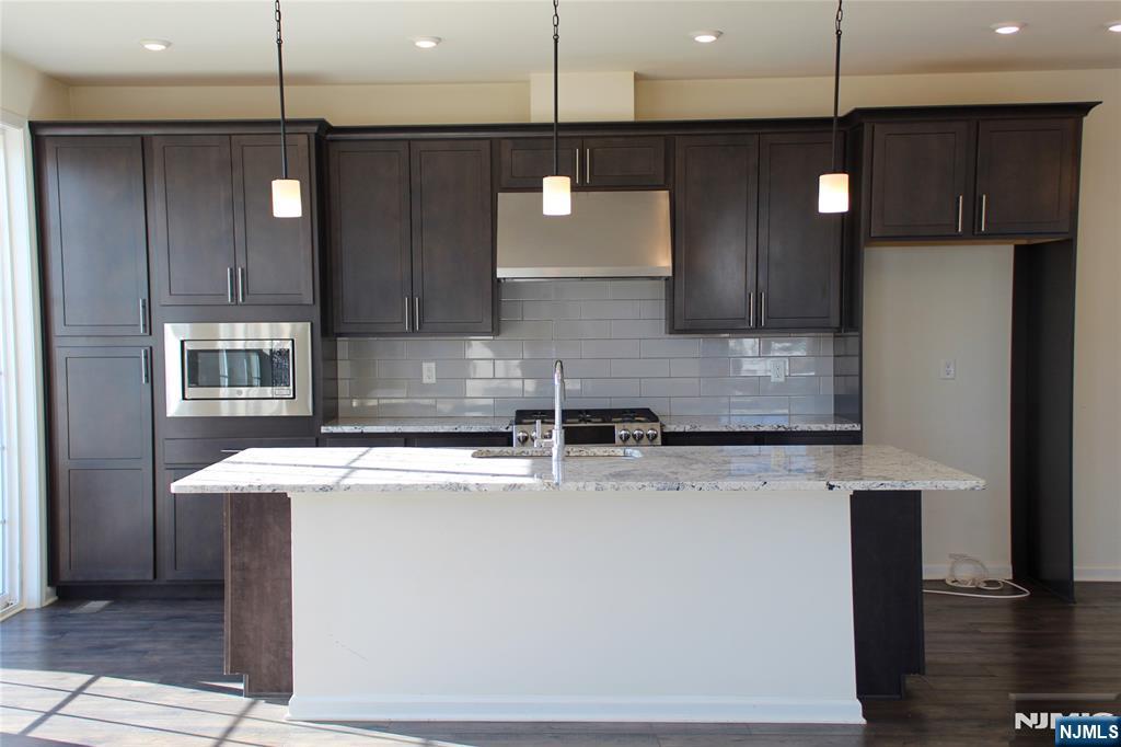 601 Charleston Drive, Unit 601 Monroe Township, NJ 08831 - Photo 12 of 45