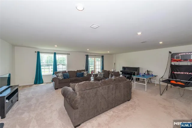 $4,300 | 601 Charleston Drive, Unit 601, Monroe Township, NJ 08831