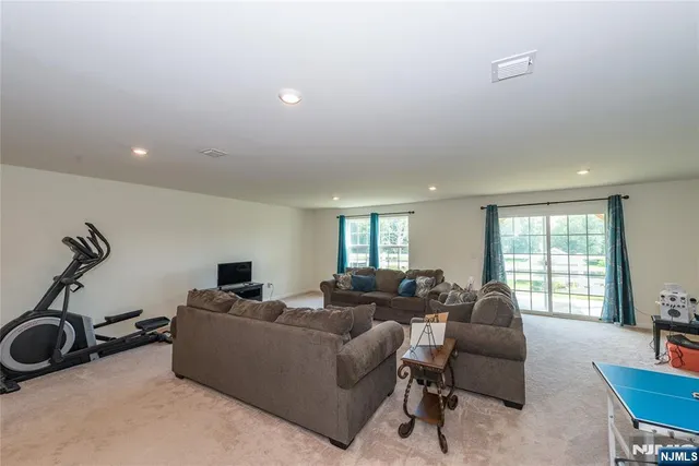 $4,300 | 601 Charleston Drive, Unit 601, Monroe Township, NJ 08831