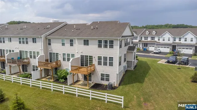 $4,300 | 601 Charleston Drive, Unit 601, Monroe Township, NJ 08831