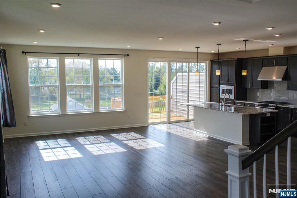 601 Charleston Drive, Unit 601 Monroe Township, NJ 08831 - Photo 7 of 45