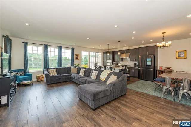 $4,300 | 601 Charleston Drive, Unit 601, Monroe Township, NJ 08831