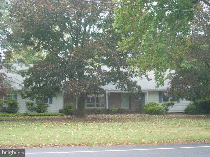 893 Bear Tavern Road Ewing, NJ 08628 - Photo 1 of 21 Gallery Image 1