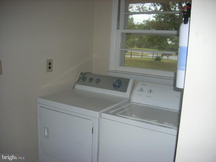 893 Bear Tavern Road Ewing, NJ 08628 - Photo 18 of 21 Gallery Image 18