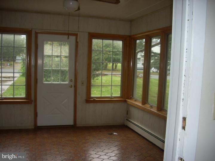 893 Bear Tavern Road Ewing, NJ 08628 - Photo 3 of 21 Gallery Image 3