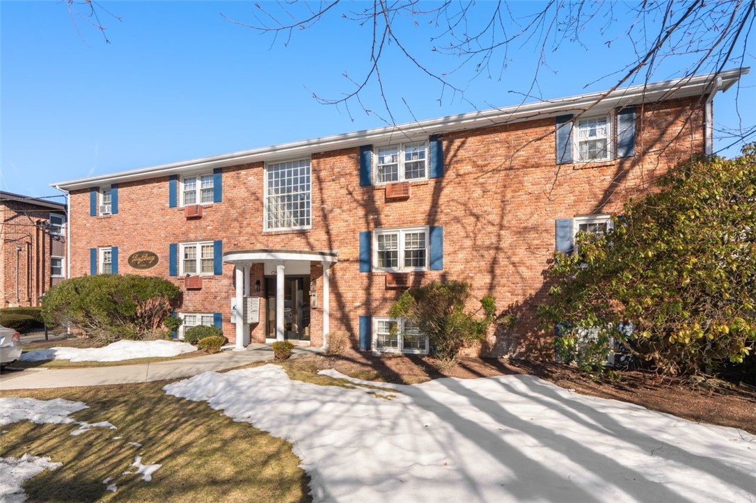 4080 Post Road, Unit 11 Warwick, RI 02886 - Photo 2 of 26