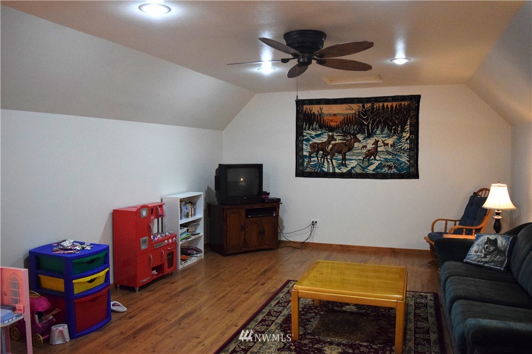 1500 West Ford Loop Road Elma, WA 98541 - Photo 17 of 23 Gallery Image 17