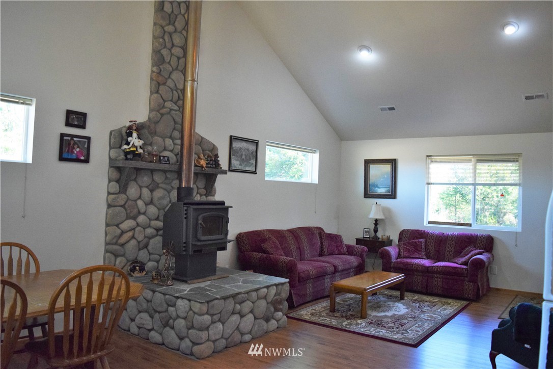 1500 West Ford Loop Road Elma, WA 98541 - Photo 9 of 23 Gallery Image 9