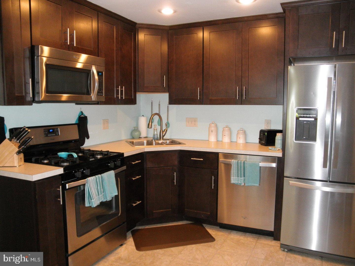 445 Manor Road Hatboro, PA 19040 - Photo 2 of 25 Kitchen