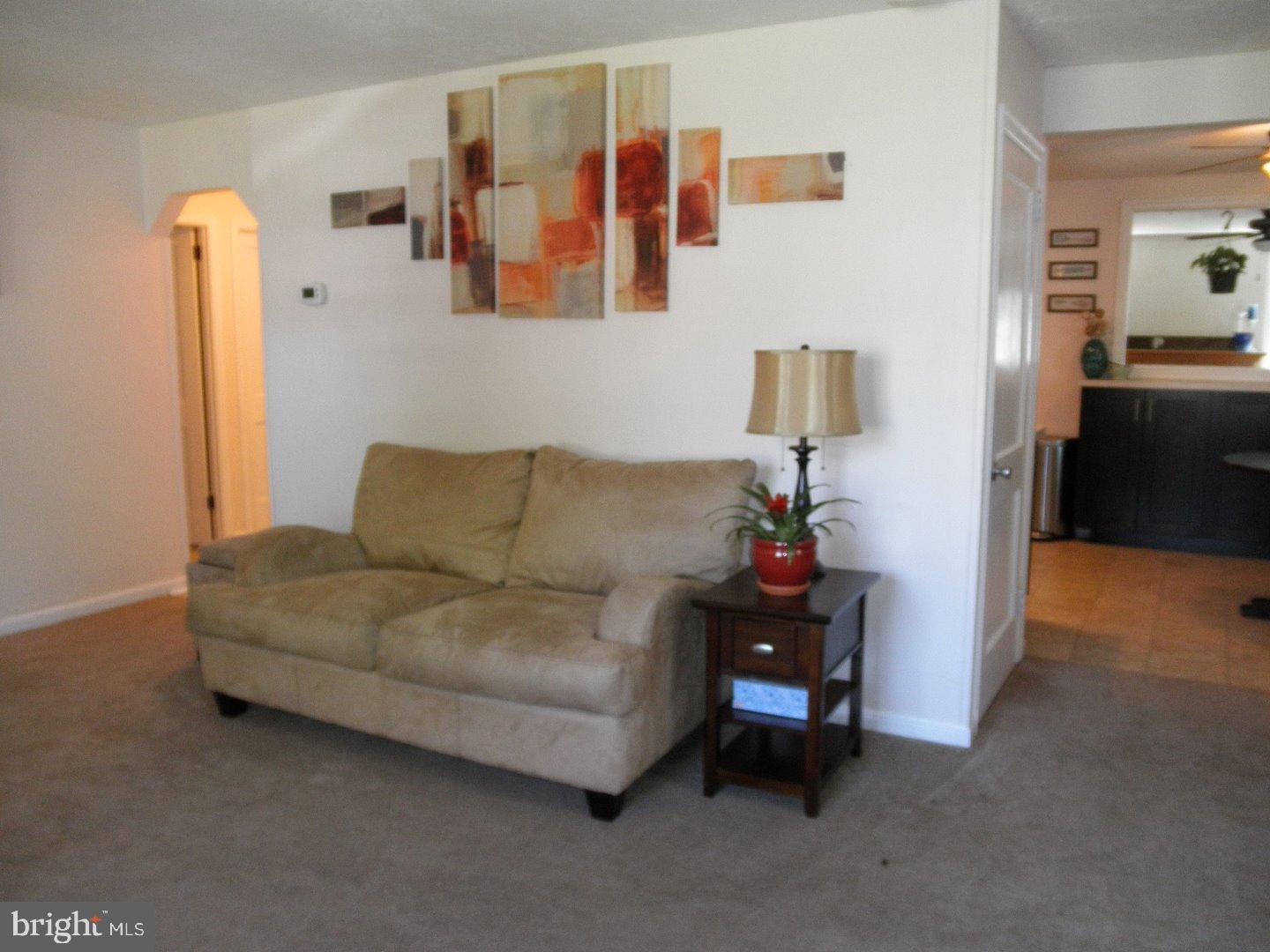 445 Manor Road Hatboro, PA 19040 - Photo 12 of 25 Living Room