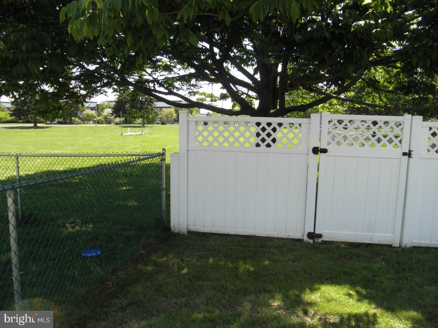 445 Manor Road Hatboro, PA 19040 - Photo 22 of 25 View in Back