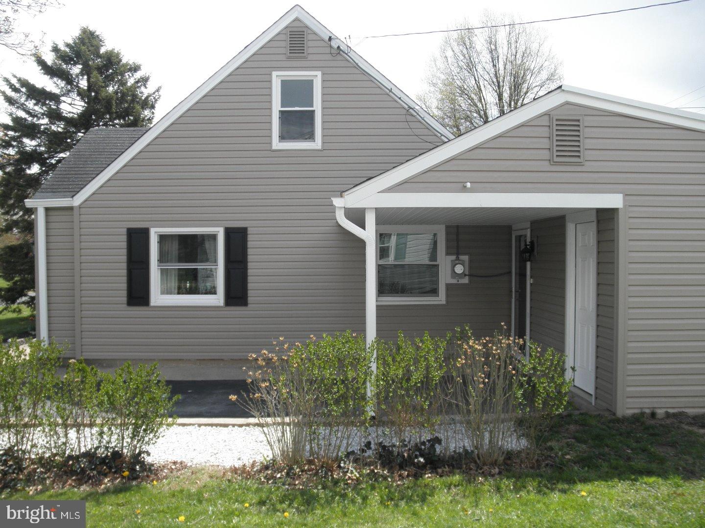 445 Manor Road Hatboro, PA 19040 - Photo 23 of 25 Exterior Side