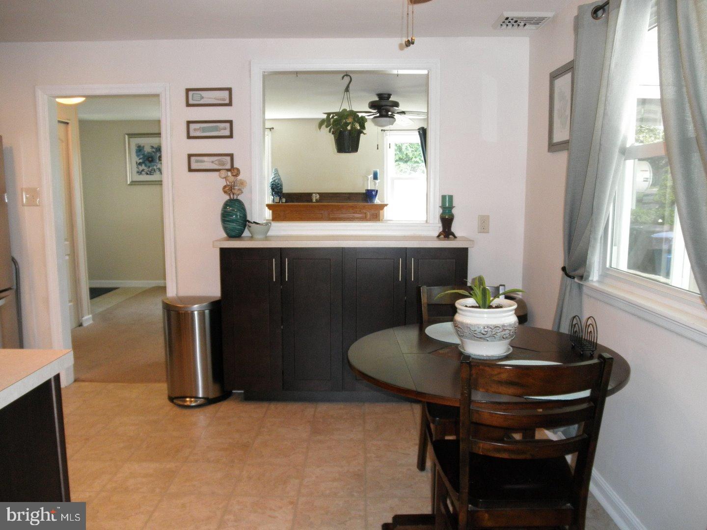 445 Manor Road Hatboro, PA 19040 - Photo 5 of 25 Kitchen