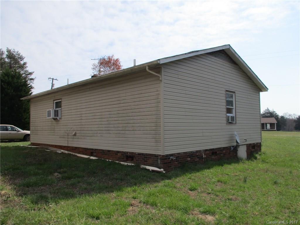 445 County Line Road Stony Point, NC 28678 - Photo 5 of 14 Gallery Image 5