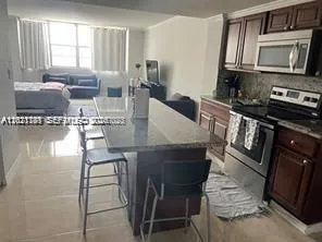 $2,250 | 825 Brickell Bay Drive, Unit 1243, Miami, FL 33131