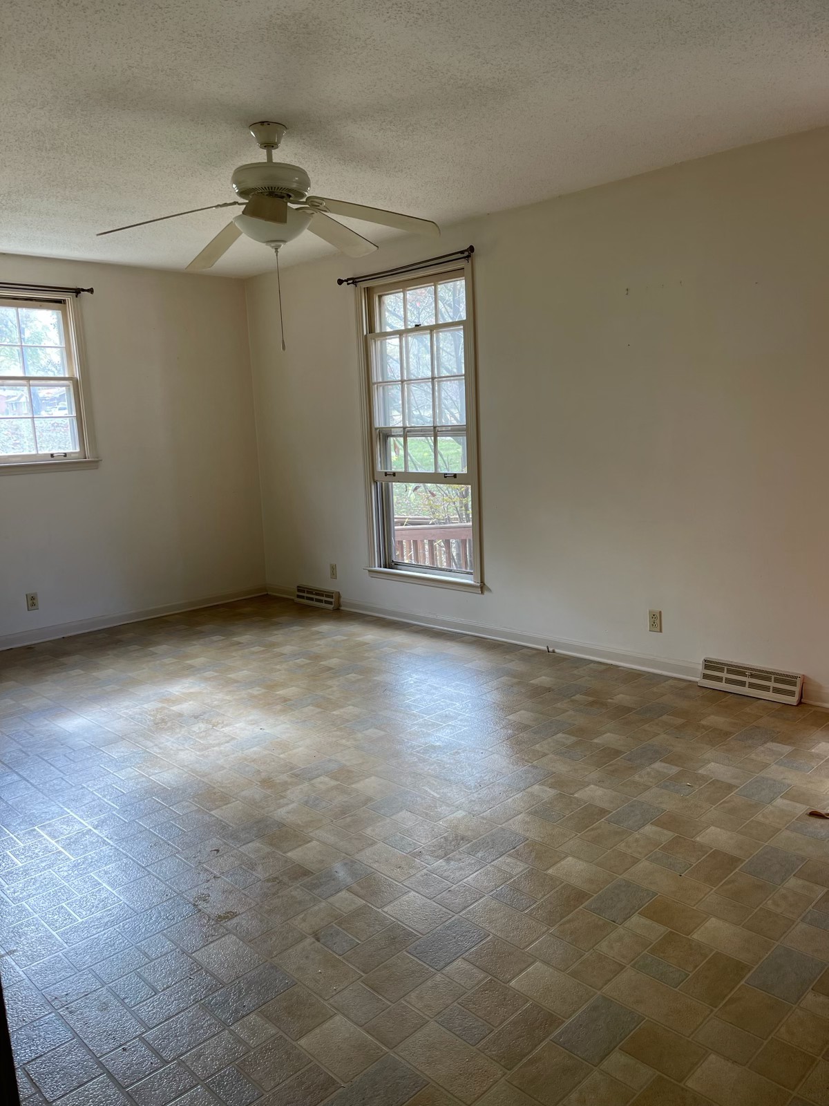 406 Jordan Road Clarksville, TN 37042 - Photo 8 of 13 Gallery Image 8