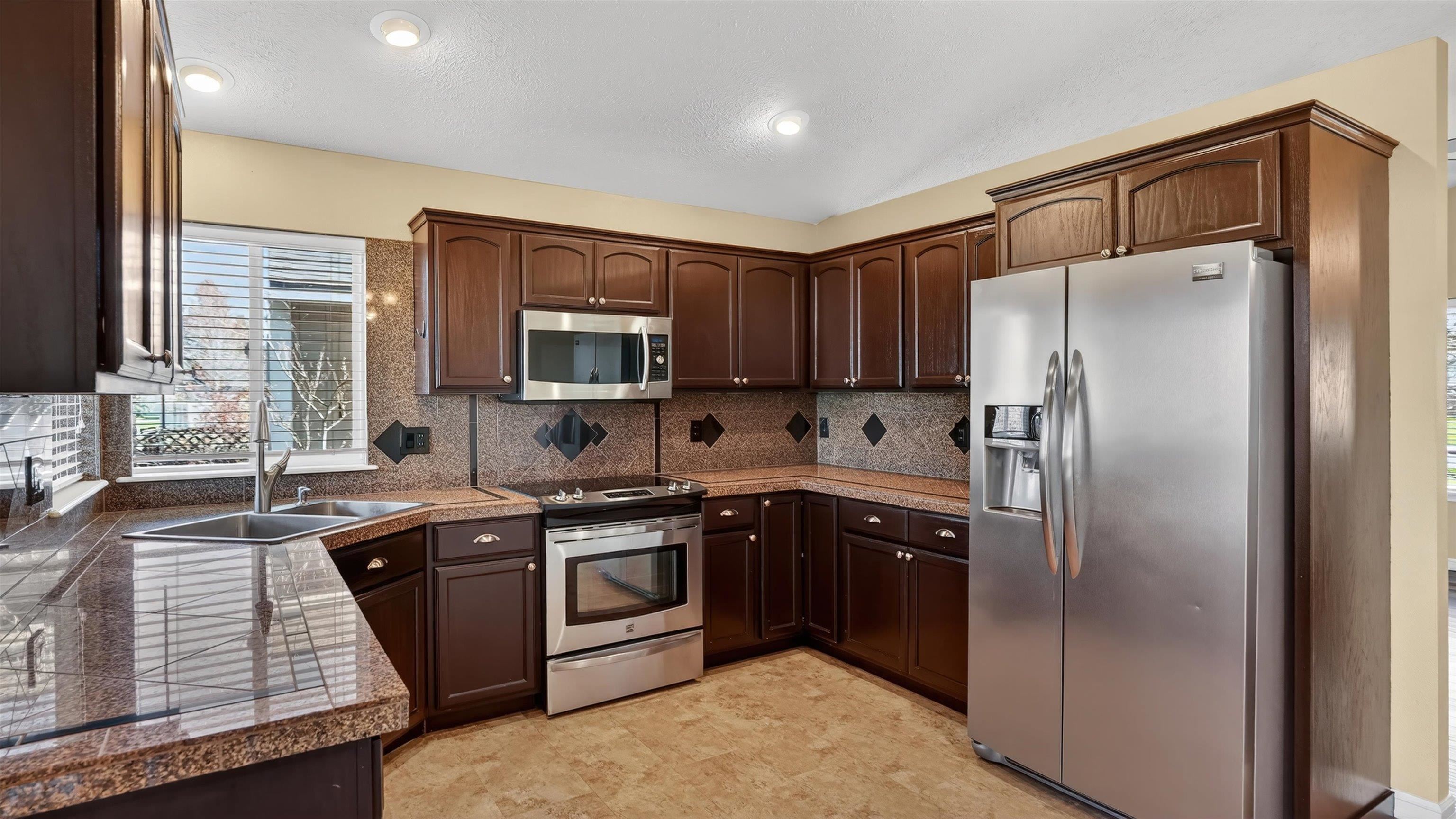 17925 North Colton Court Colbert, WA 99005 - Photo 11 of 37