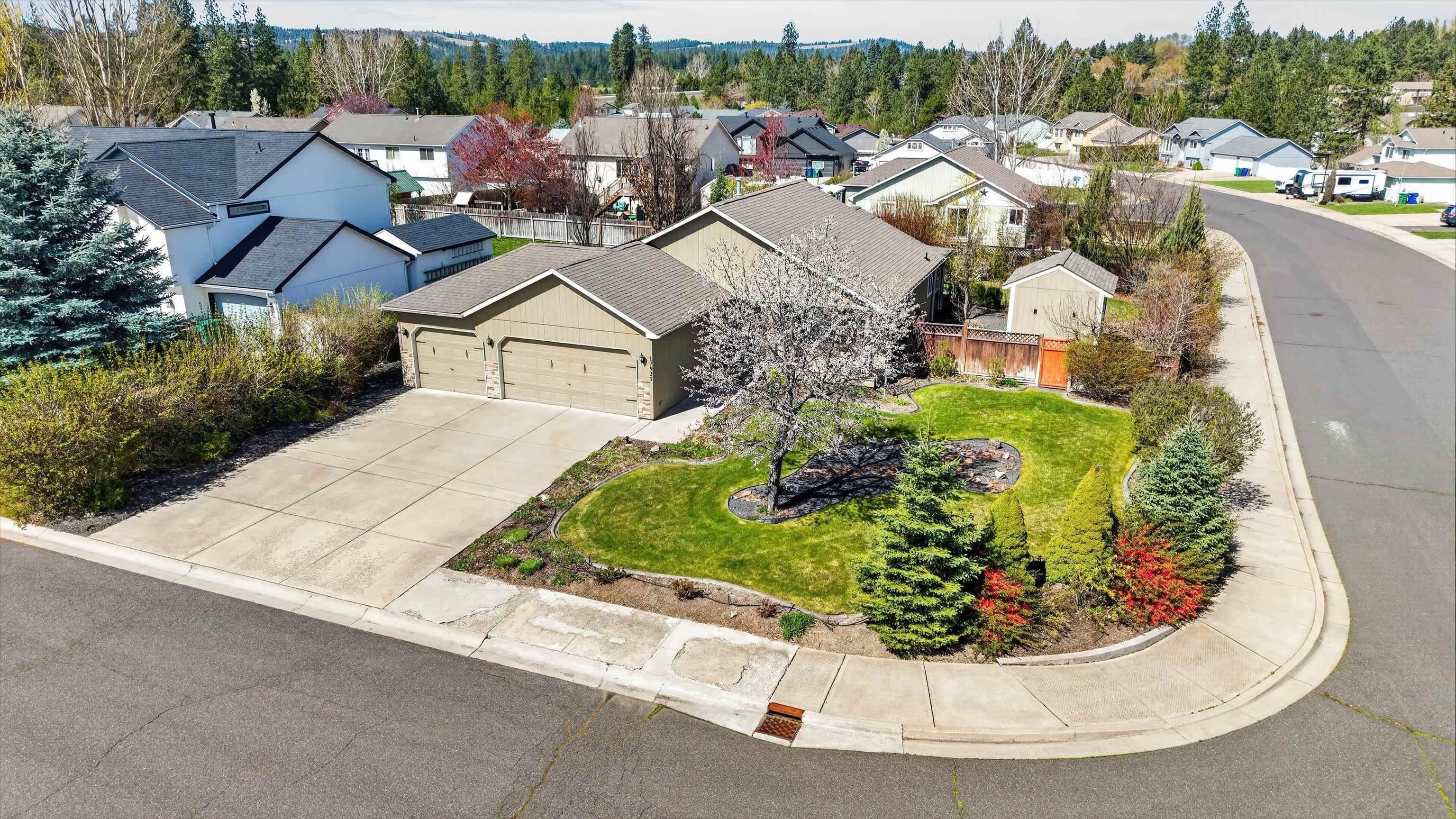 17925 North Colton Court Colbert, WA 99005 - Photo 2 of 37