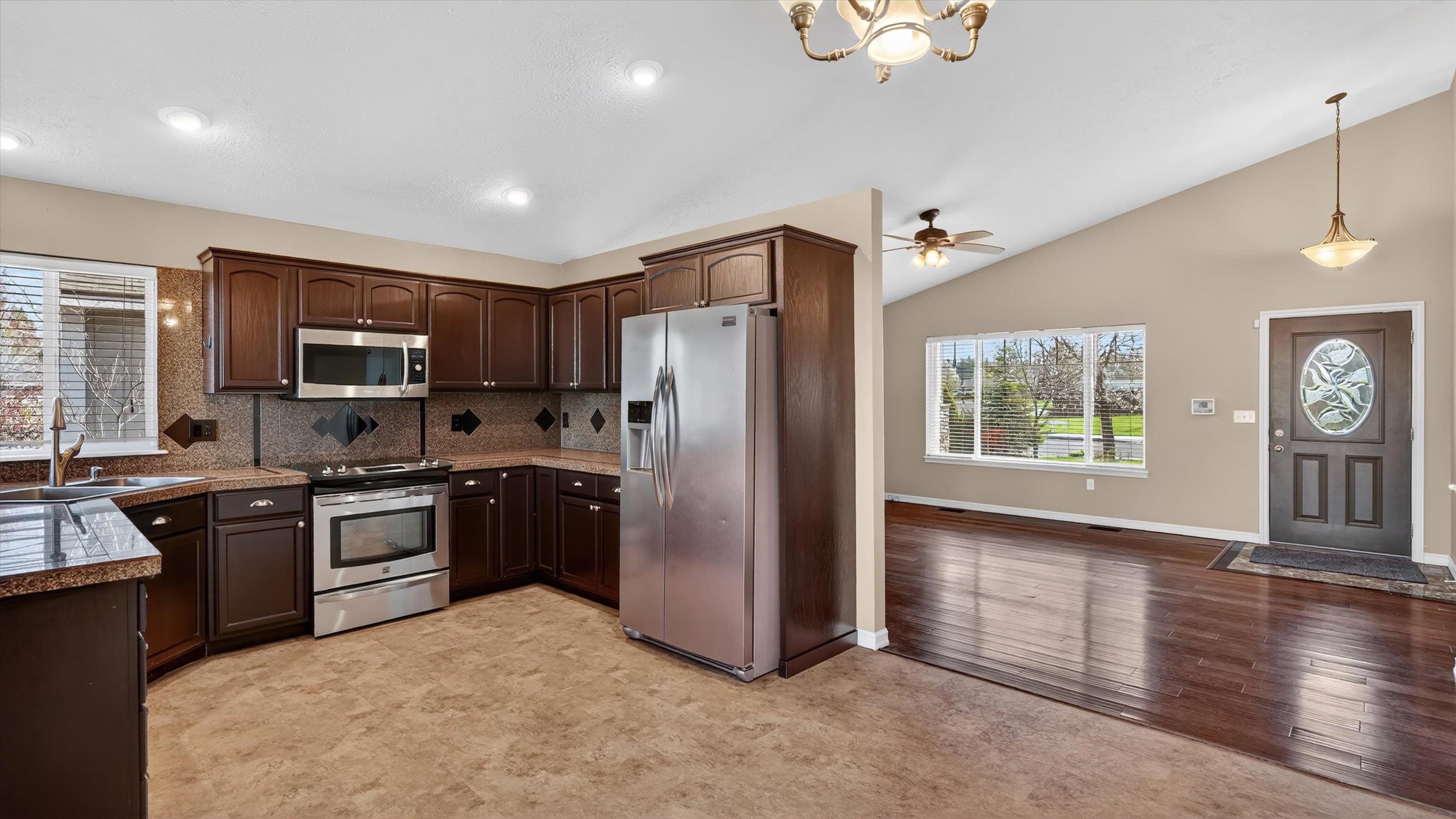 17925 North Colton Court Colbert, WA 99005 - Photo 10 of 37