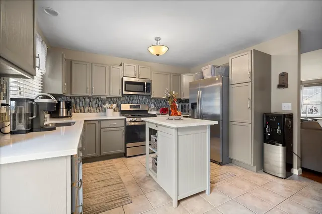 $285,000 | 3509 Bally Ford Drive, Bloomington, IL 61704