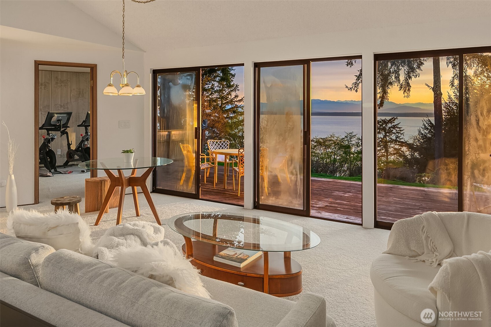 2180 Inverness Way Coupeville, WA 98239 - Photo 16 of 33