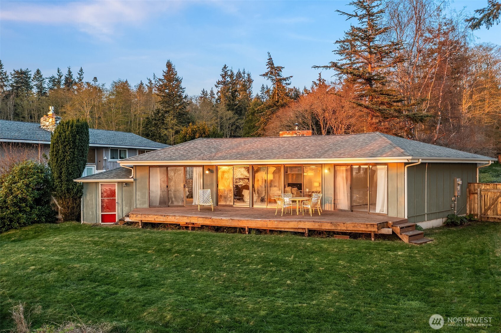 2180 Inverness Way Coupeville, WA 98239 - Photo 2 of 33