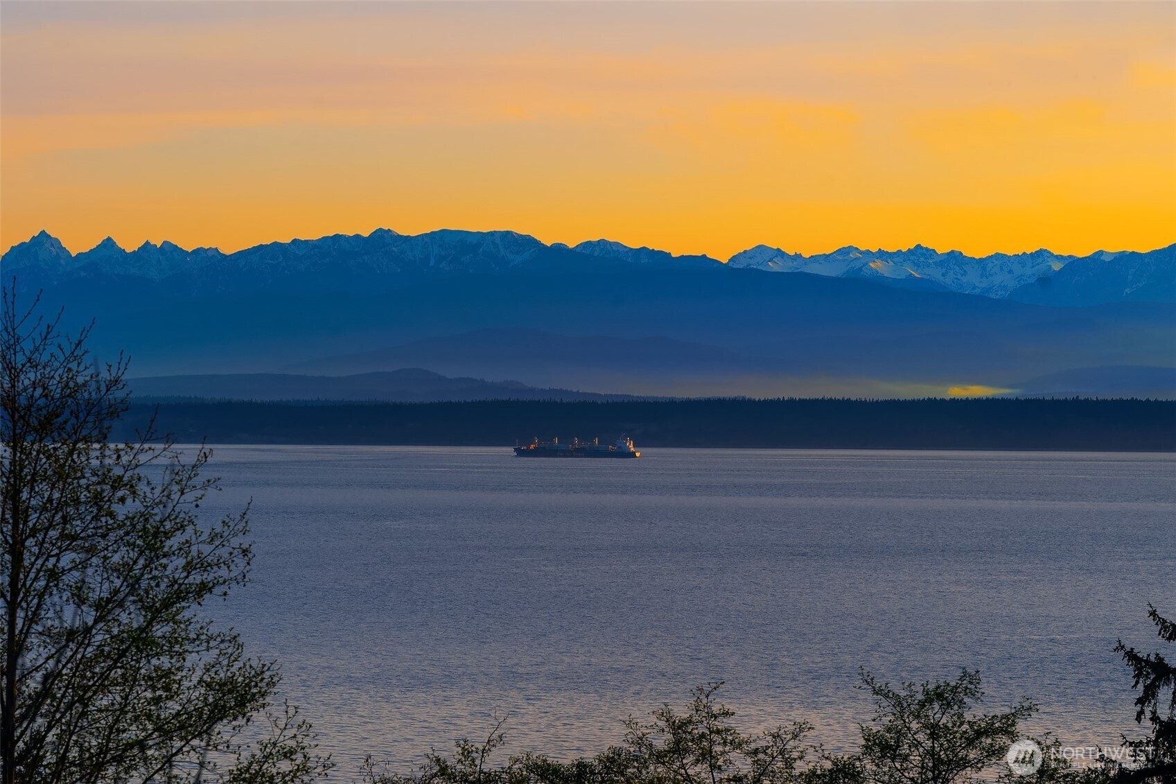 2180 Inverness Way Coupeville, WA 98239 - Photo 21 of 33