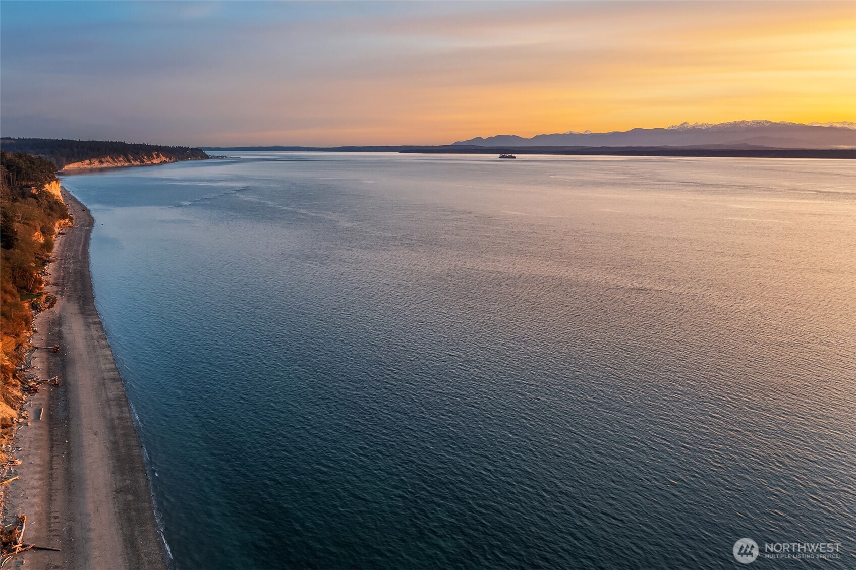 2180 Inverness Way Coupeville, WA 98239 - Photo 24 of 33