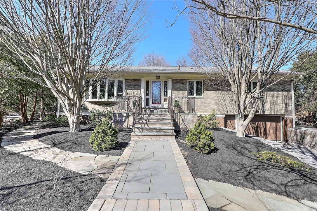 35 Winfield Road Providence, RI 02906 - Photo 1 of 47 Gallery Image 1