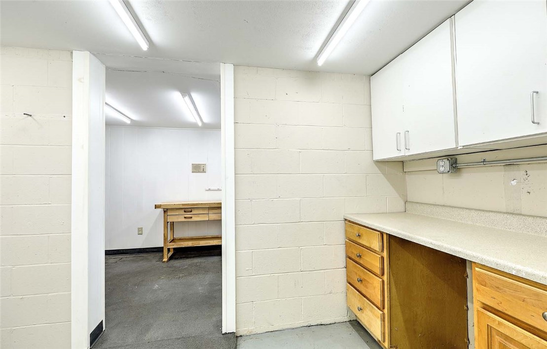 35 Winfield Road Providence, RI 02906 - Photo 43 of 47 Gallery Image 43
