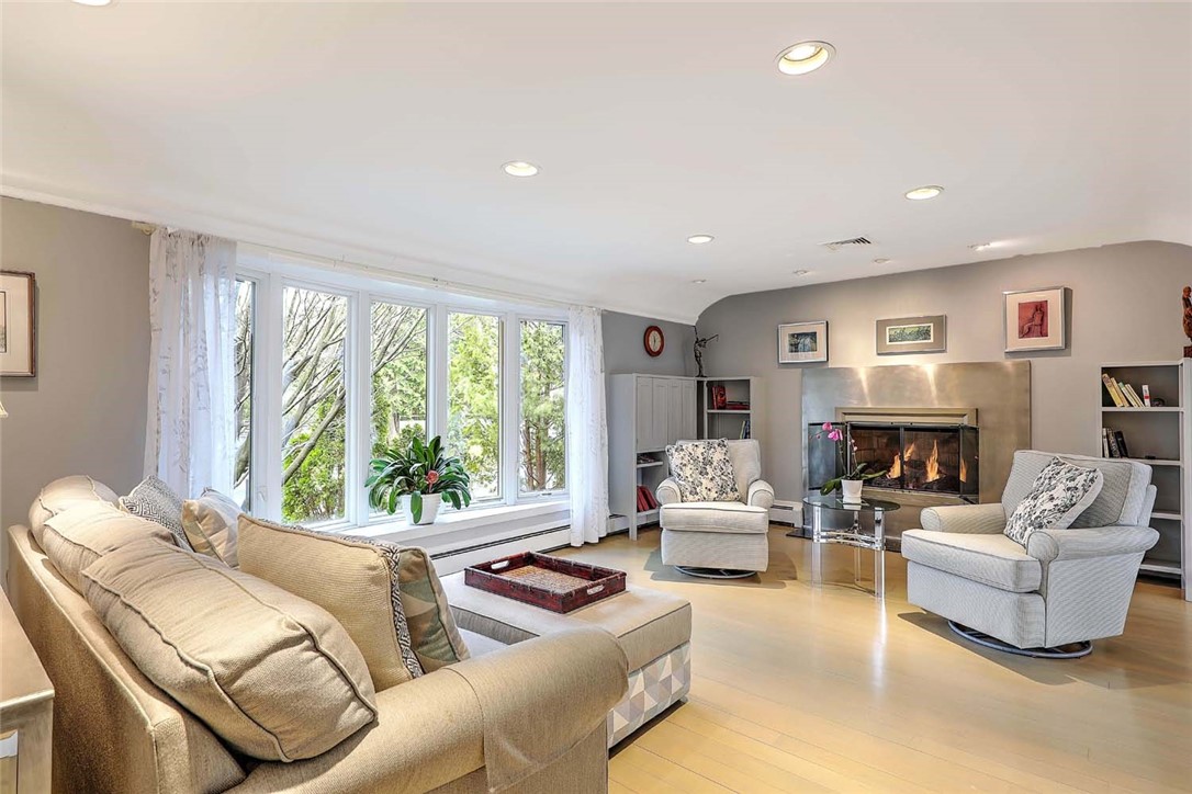 35 Winfield Road Providence, RI 02906 - Photo 5 of 47 Gallery Image 5