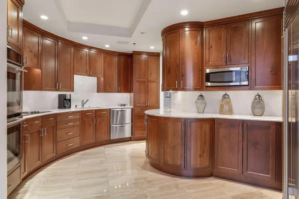 $1,500,000 | 2950 Dean Parkway, Unit 19034, Minneapolis, MN 55416